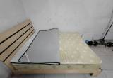 搬家出木床带床垫