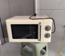 出一个很新的微波炉，放的多，用的很少。268